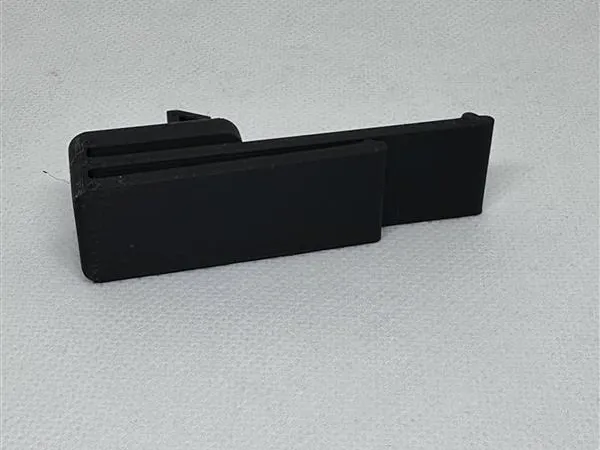 Ssangyong 3rd Row Seatbelt Clip - Squared