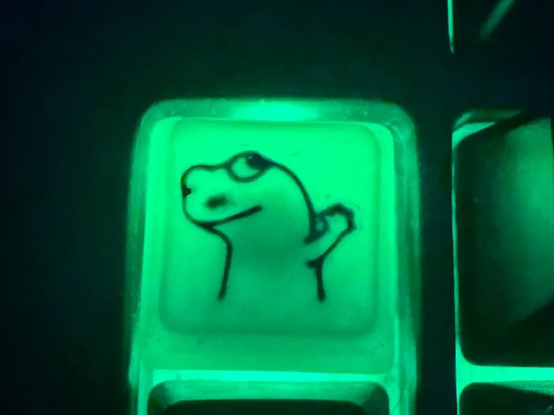 Lizard Meme 1U Keycap