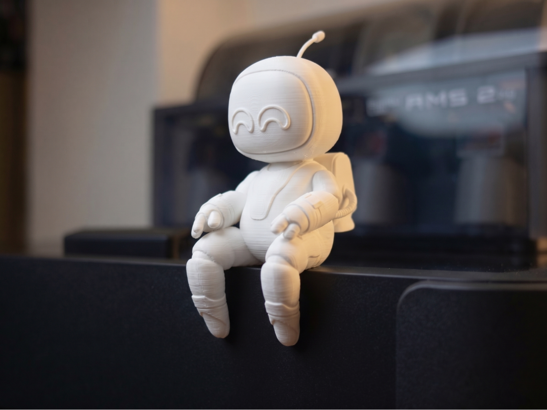 Astro Bot - Desk Buddy - Monitor Topper