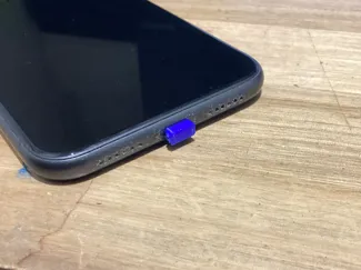 Iphone Lightning dust plug (Iphones