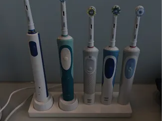 adaptive tooth brush organiser
