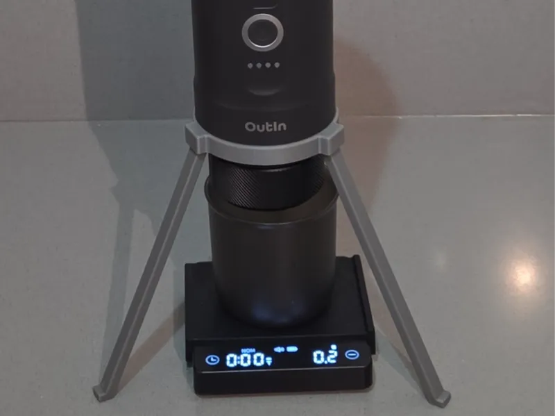 Stand for Outin Nano Case, sturdy and stable