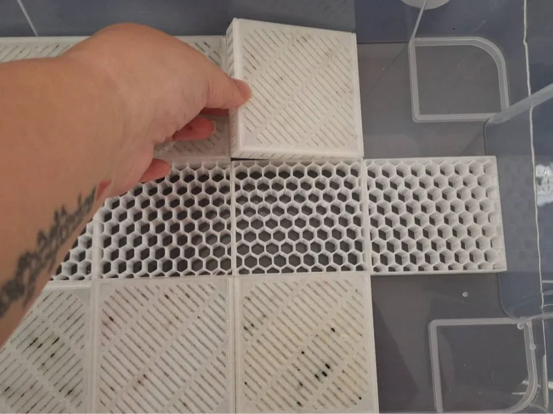 Honeycomb filler divider