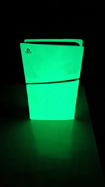 Accesorio para filamento: Glow-in-the-Dark PS5 Side Panels – Slim & Original — vista de referencia 5