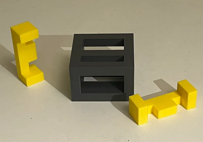 Wing Hangar Puzzle by Osanori Yamamoto