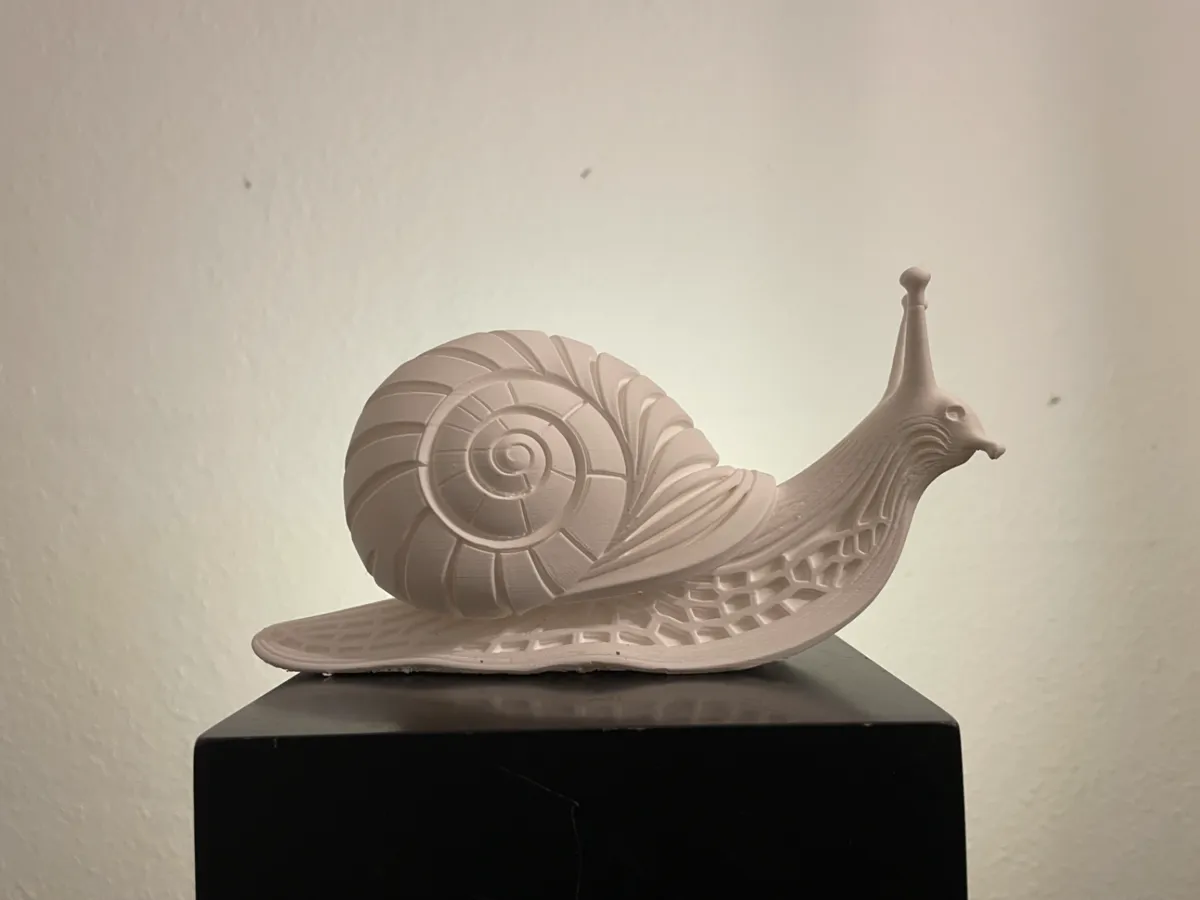 Sculpture d'escargot hexagonale