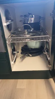 Kitchen pot lid holder