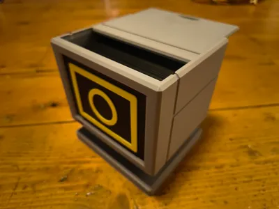 Sonic Item Box Magic: The Gathering Commander Deck Box 100+