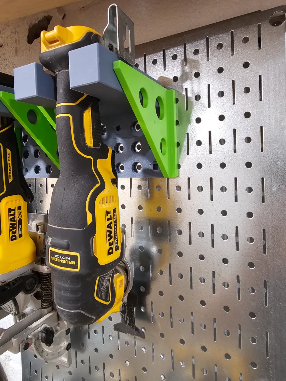 Dewalt Oscillating tool Wall Control by Oclure MakerWorld