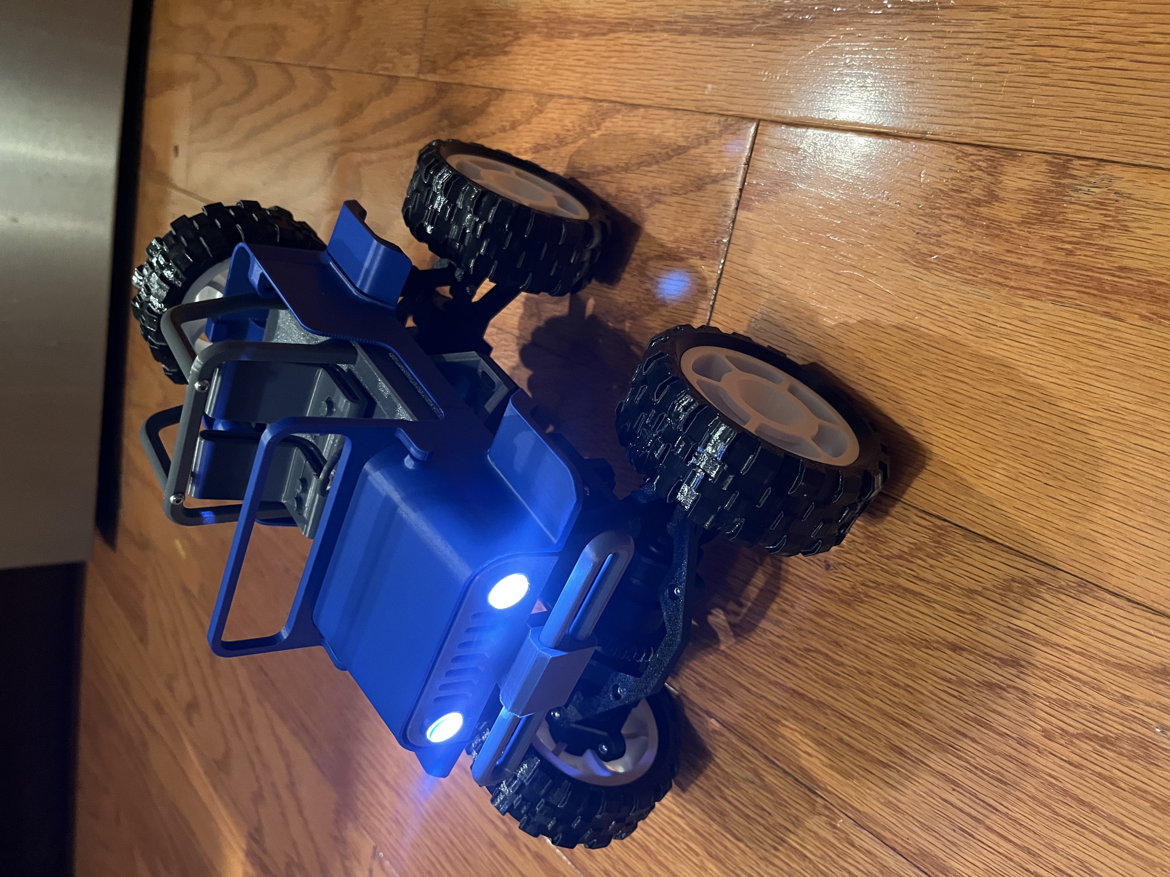 Miniatura 12 do modelo 3D 4x4 Mini Off-Roader