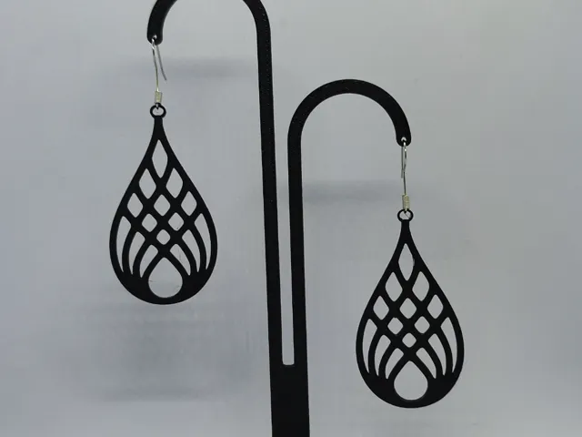 Pendientes Celosía Negra