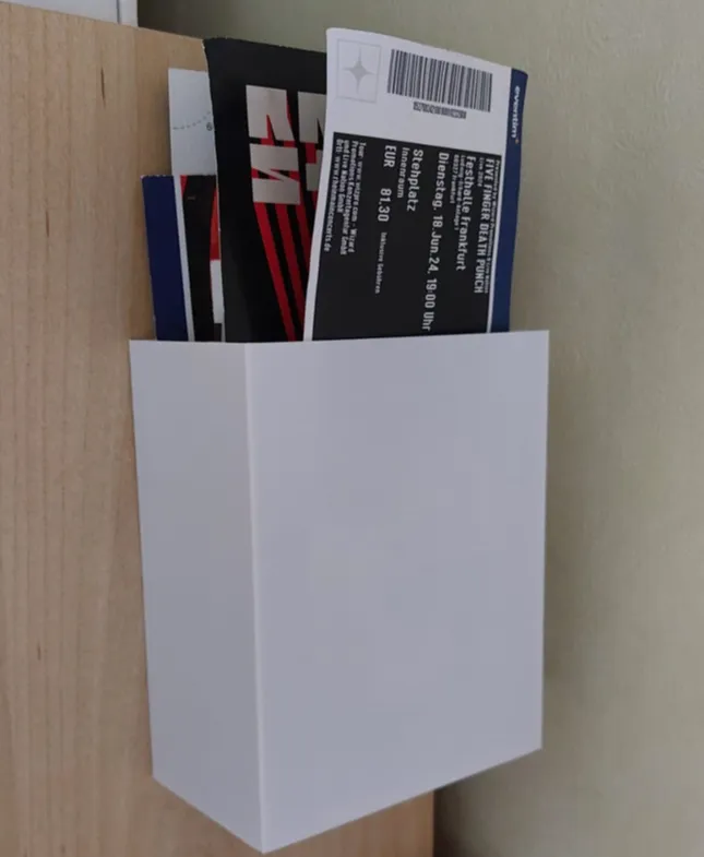 Organizer for concert tickets