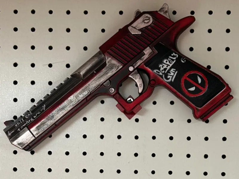 Prop Desert Eagle Wall Mount