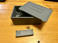 Updated lid to include groove to hold stand