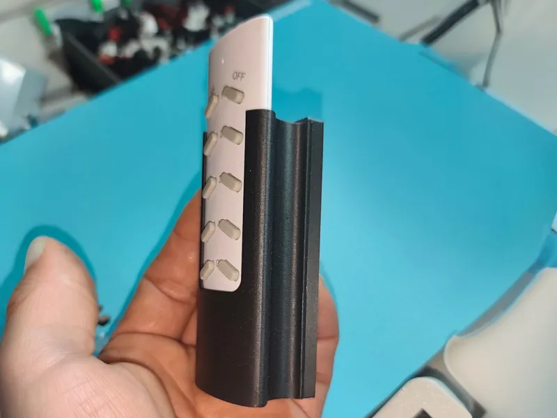 Etui Télécommande Prise Connectées + Support.