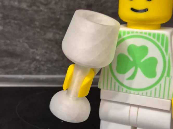 Brick Man Weinglas für meine Figuren