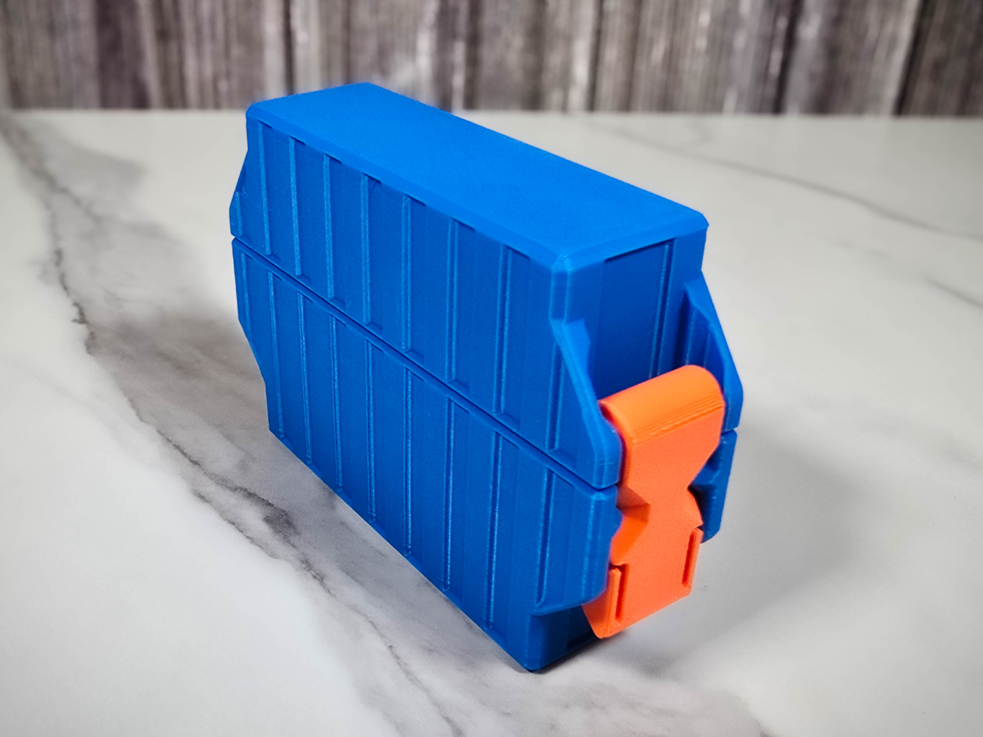4 Slot 18650 Battery Storage Snap Latch Box