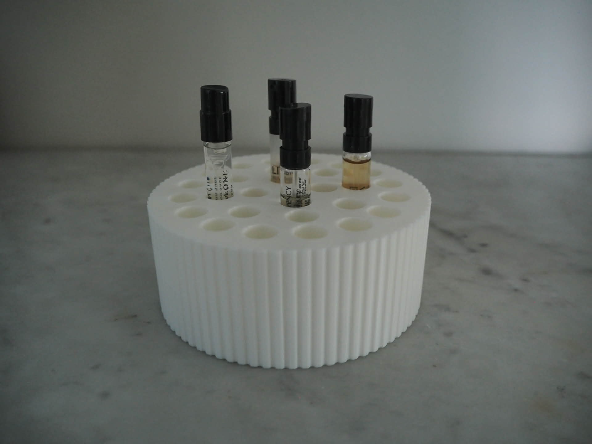 Perfume Tester Holder – For Fragrance Samples