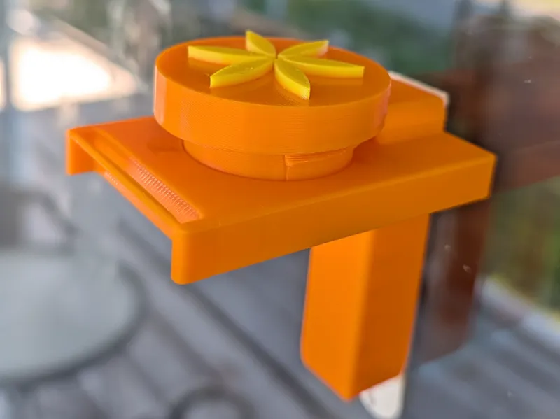 Humming bird feeder (window)