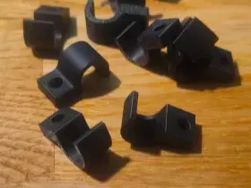 Cable holder wall