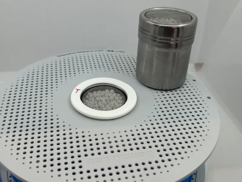 Silica gel desiccant spool holder