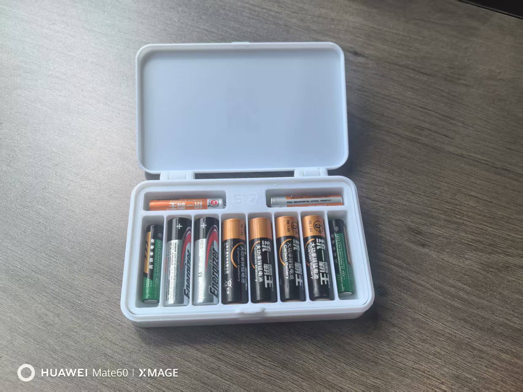 Miniatura 1 do modelo 3D 18650电池盒,5号7号电池盒
