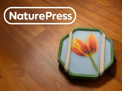NaturePress – Compact Flower Press for Hikers