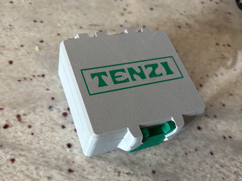 Tenzi Dice Box with Trays