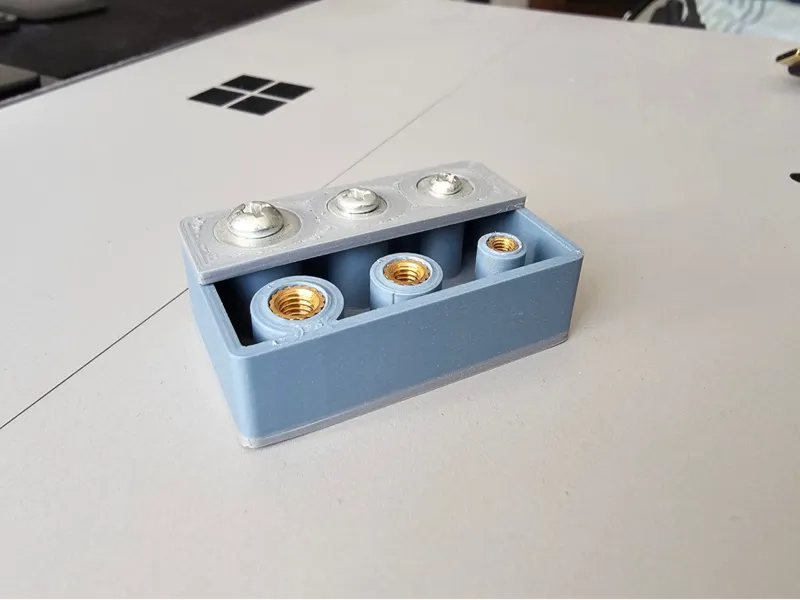 Threaded inserts - test/showcase print