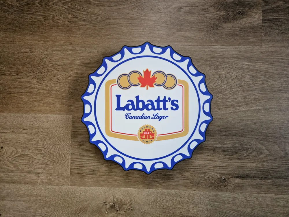 Enseigne lumineuse LED rétro Labatt's en forme de capsule de bouteille ...