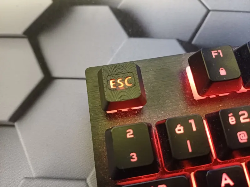 ESC key Corsair K60