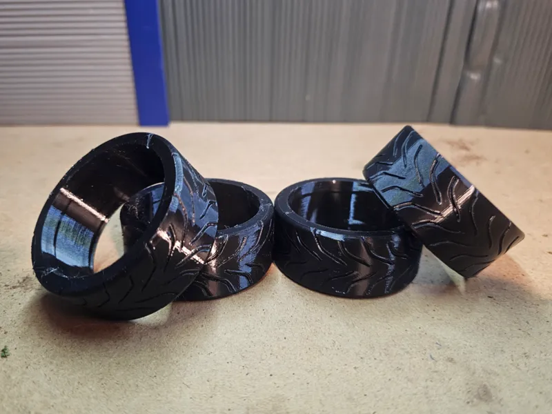 TPU 1:10 RC Tyre (R888 Tread Pattern)