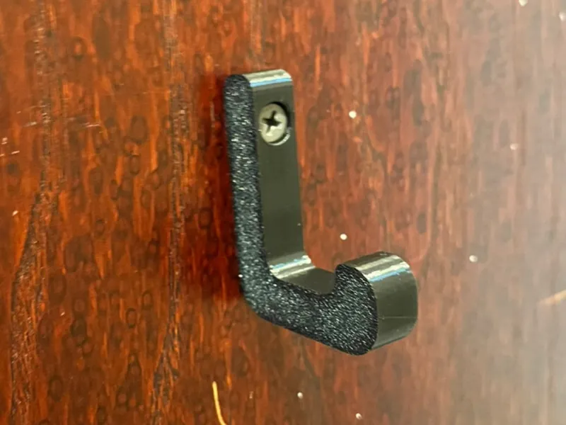 universal hanger