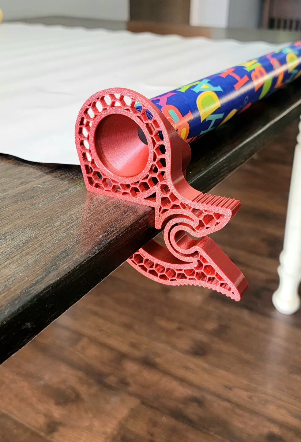 Gift Wrap Paper Holder V1.5 Update! view 3
