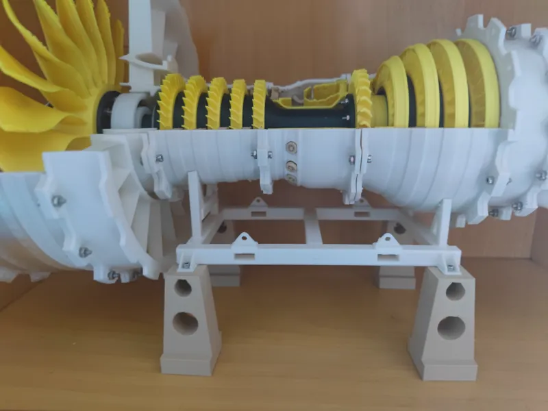 Booster pad for jet support