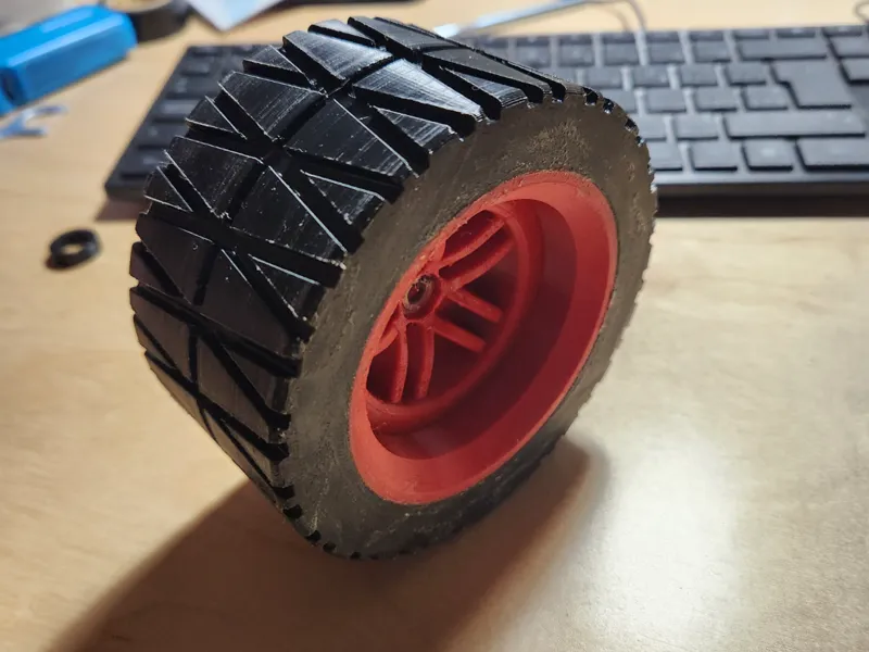 Traxxas Slash wide tire And Rim