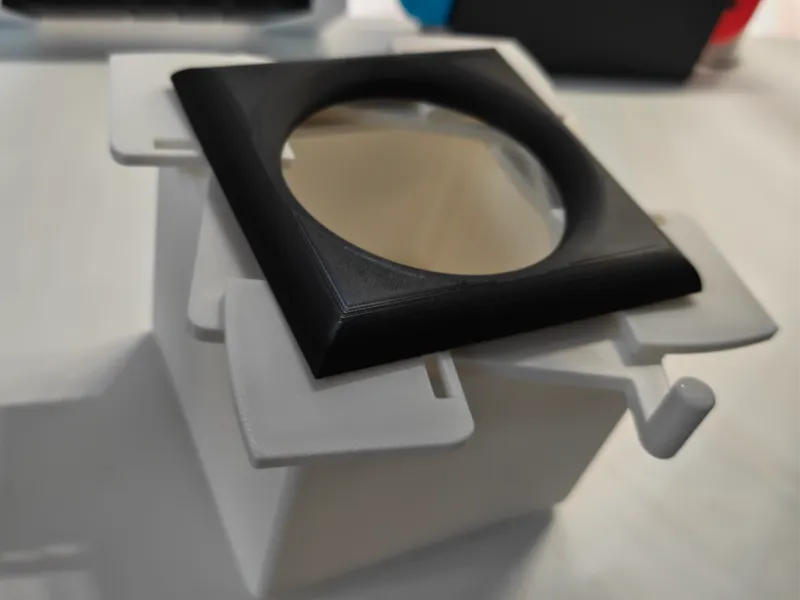 Iris Box