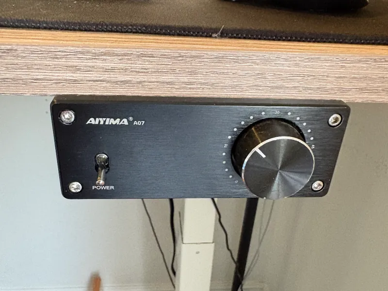 Aiyama A07 Under Desk Mount