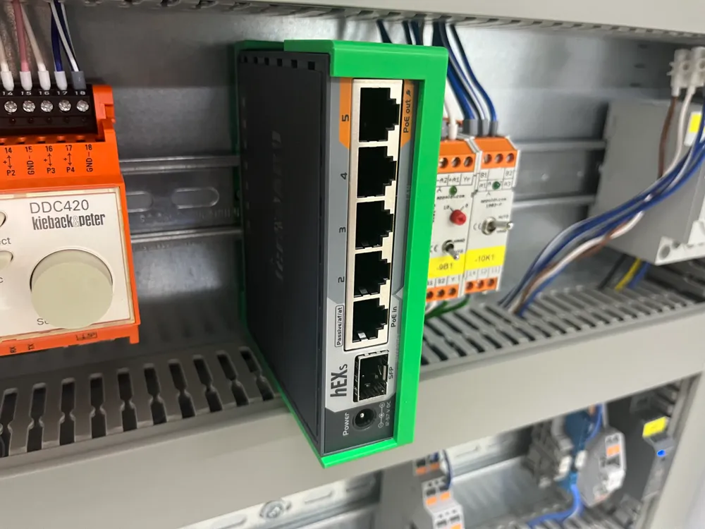 Mikrotik hEX S router DIN rail mount - Free 3D Print Model - MakerWorld