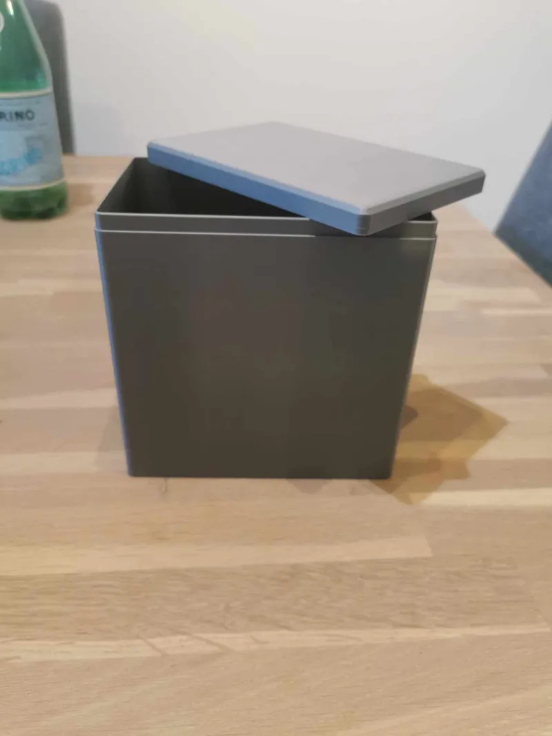 Simple box (1.8 Liters)