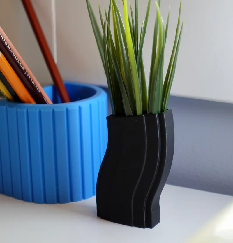 Wavy Vase