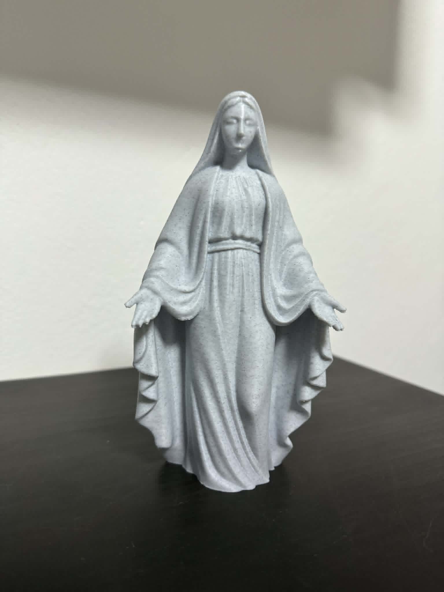 0.2mm layer, 2 walls, 7% infill 10cm