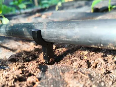 Garden hose holder for fi20 7 minutes