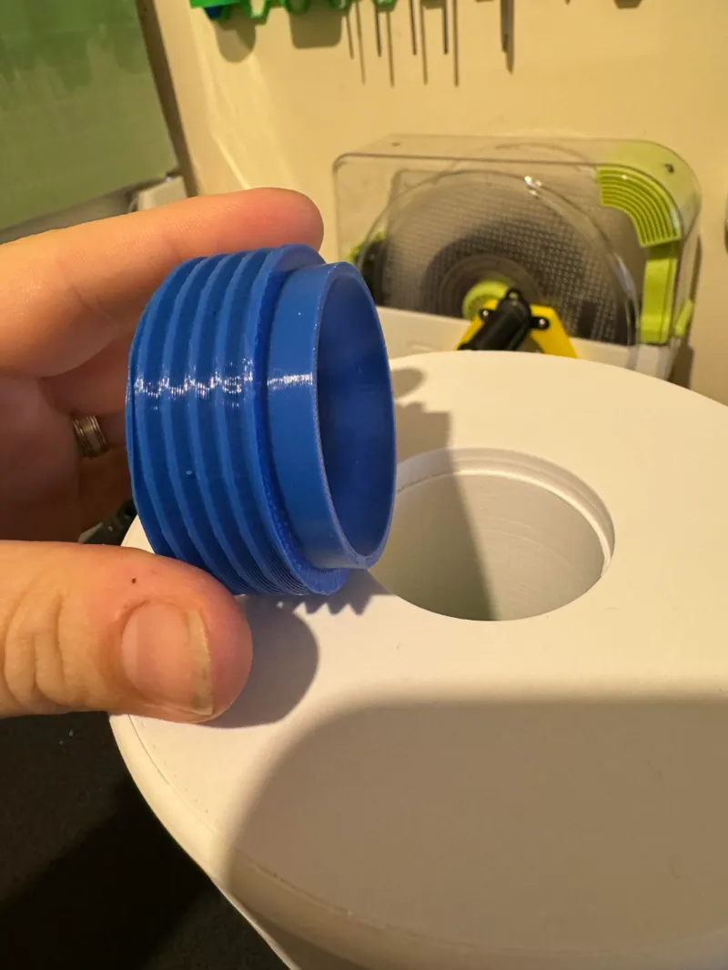 Cyclone separator henry hose connector