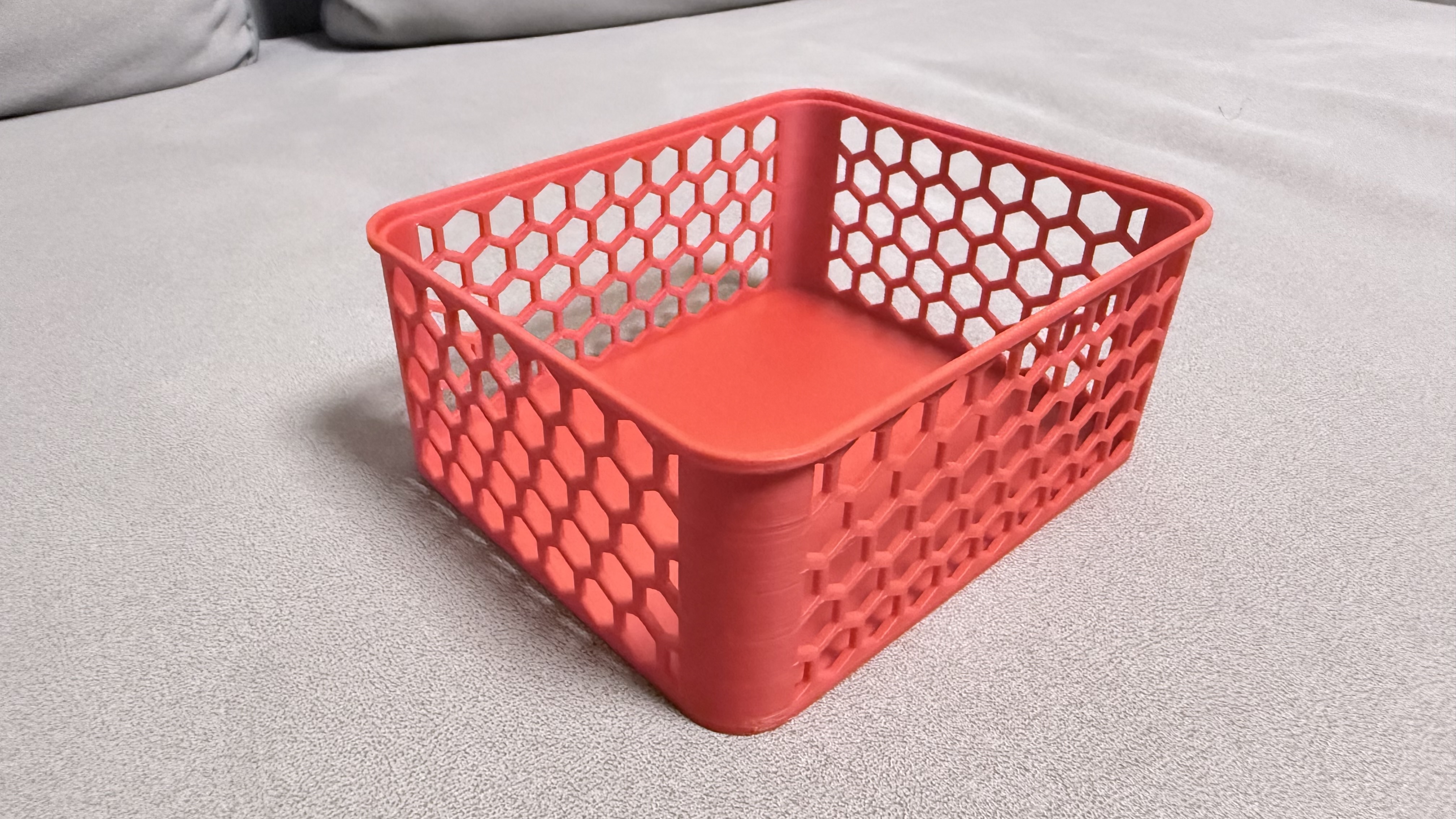 Miniatura 2 do modelo 3D 新升级镂空收纳盒，边缘圆角更美观（省材，可堆叠版）