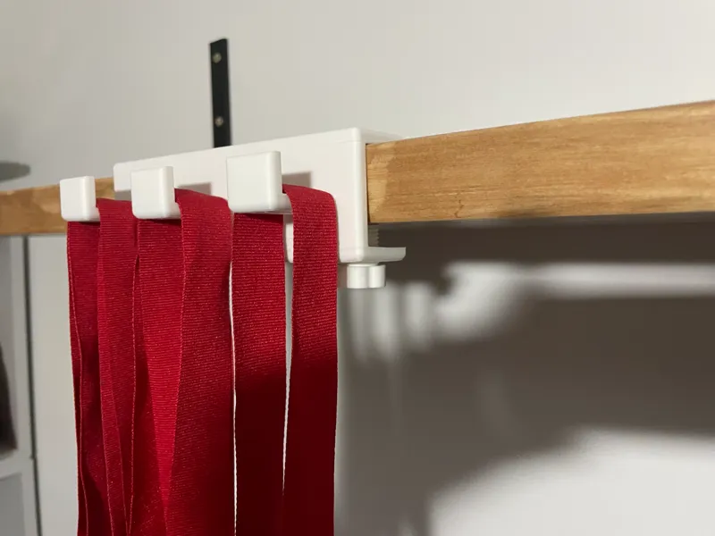 Clampable display hooks 