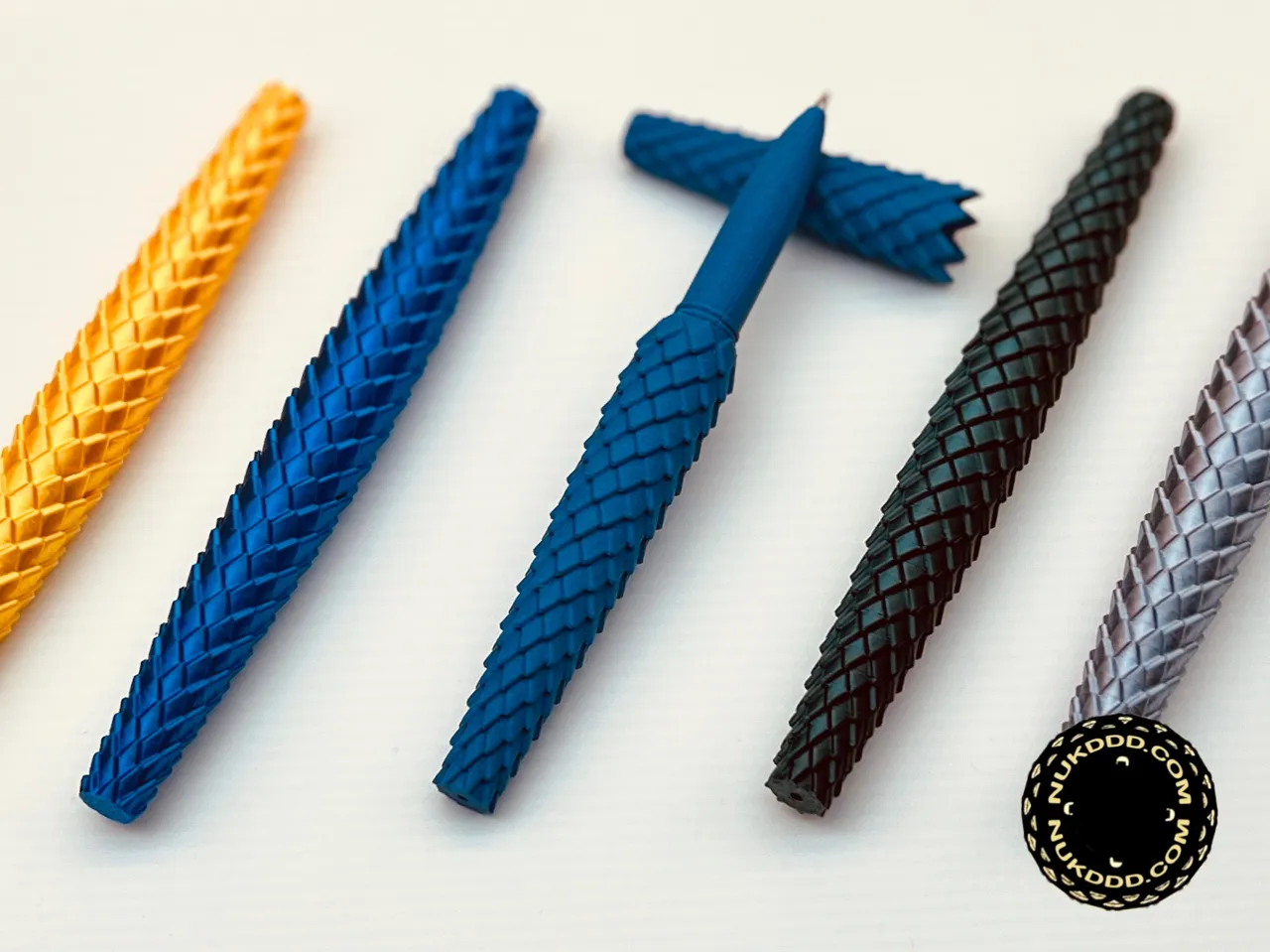 Seamless Dragon Scale Pen for Pilot G2 view 3