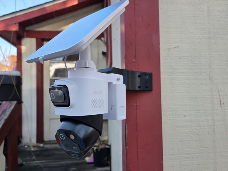 EufyCam S4 Solar Corner Wall Mount