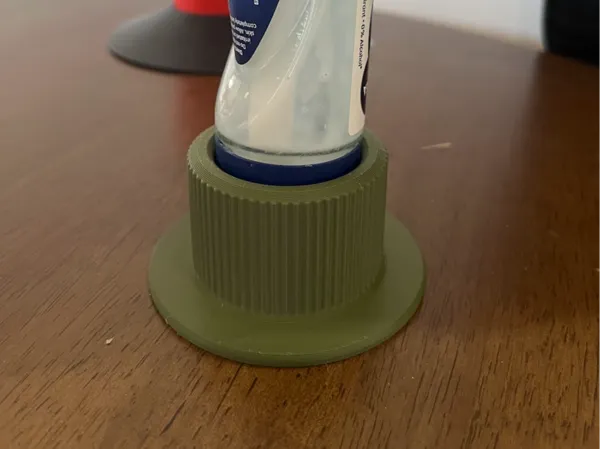 Support tête en bas pour déodorant bille