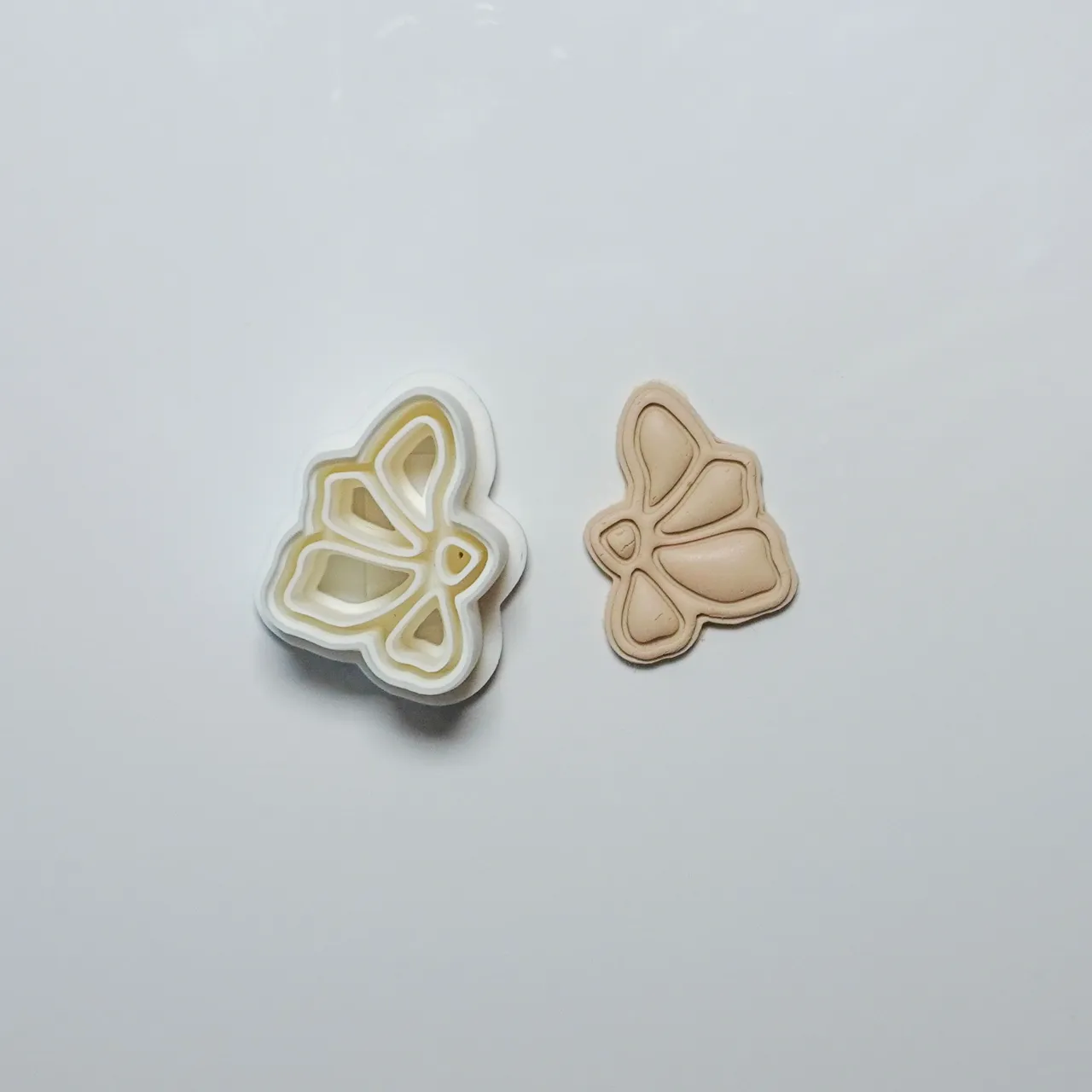 Flower Polymer Clay Cutter Earrings Necklace view 3